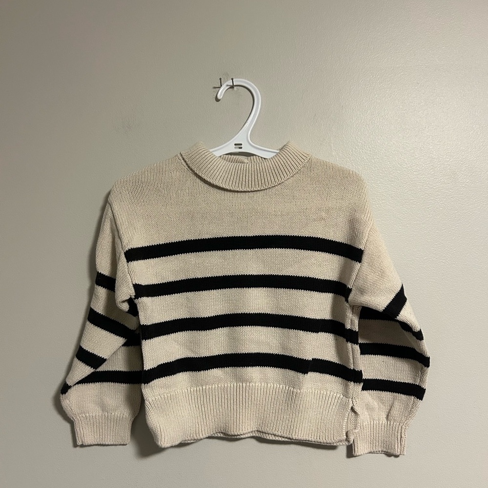 (3/$20) George 4t Black and white Striped knit Sweater
